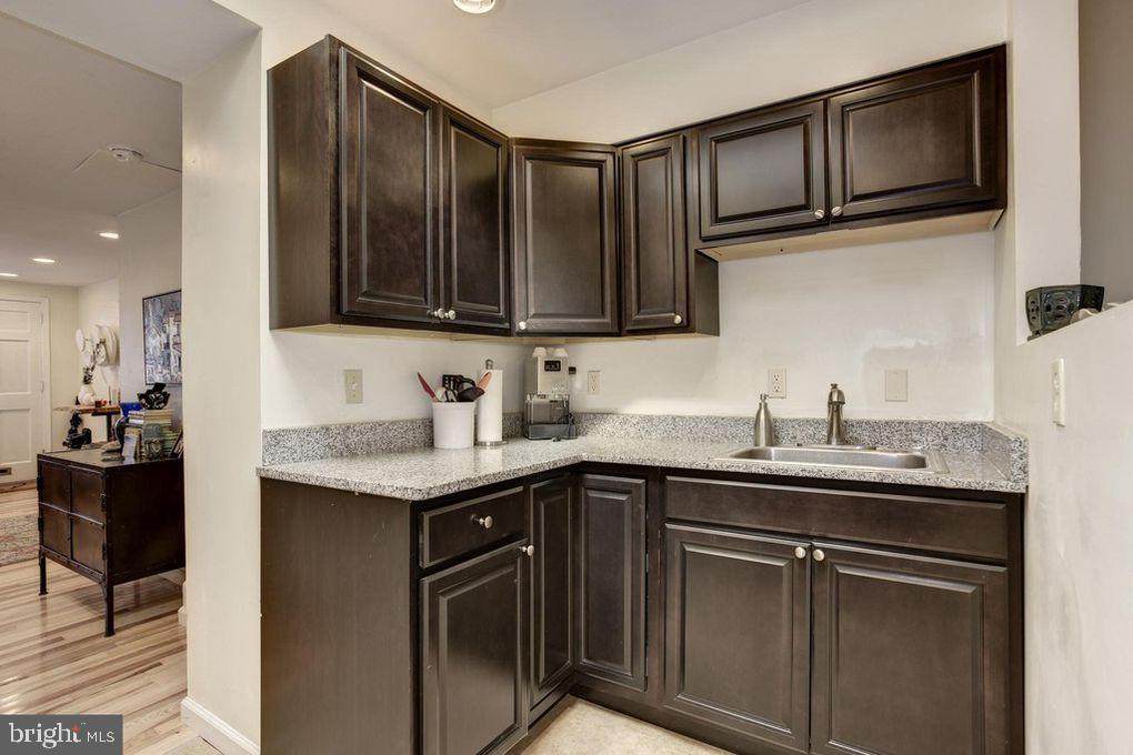 1029 Booth Street - Photo 1