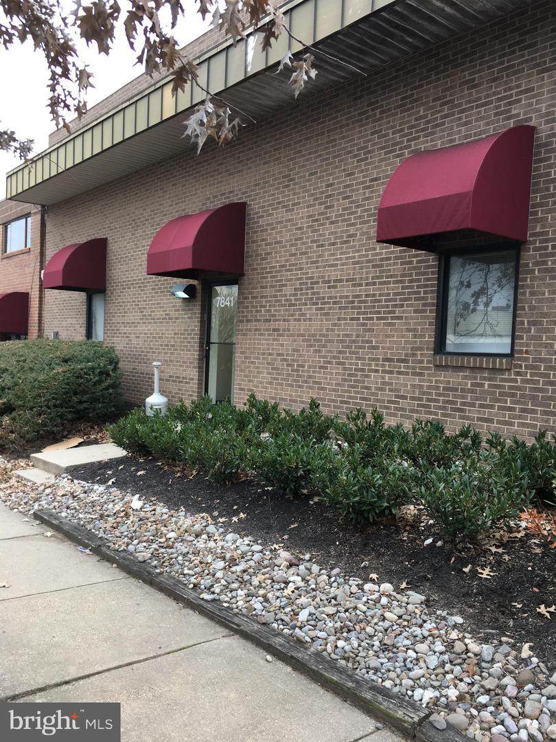 7841 Airpark Road - Photo 1