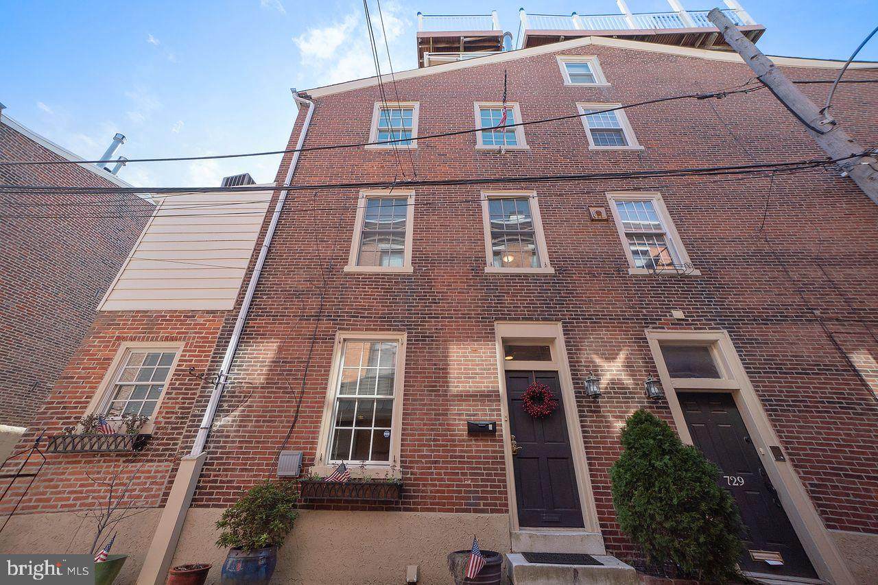 729 2ND Street - Photo 1