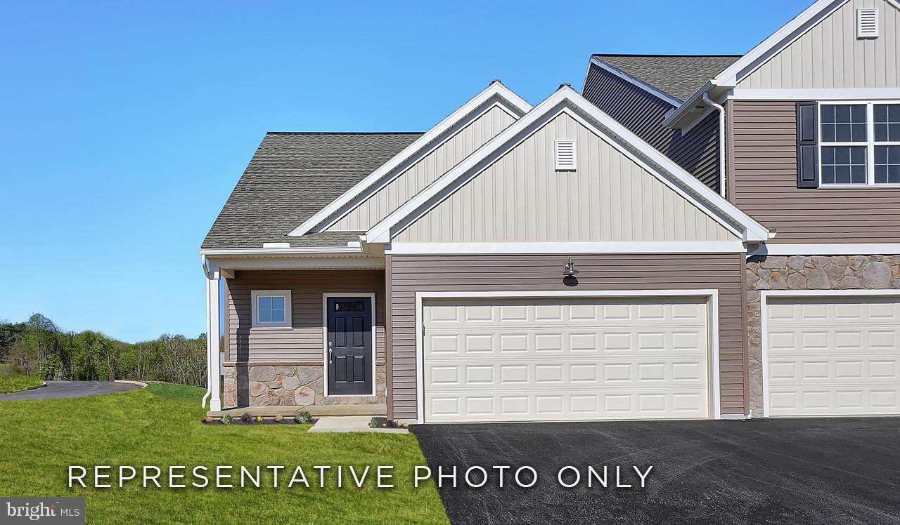 825 Anthony Drive - Photo 1