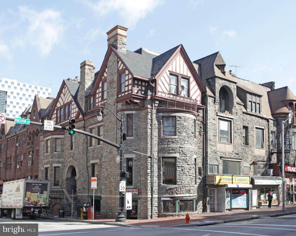1301 Charles Street - Photo 1