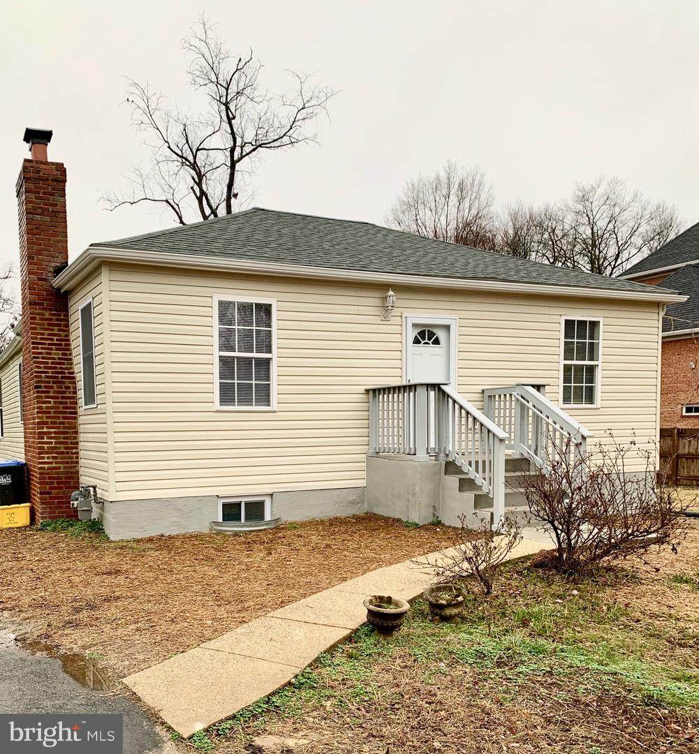 7010 Oriole Avenue - Photo 1