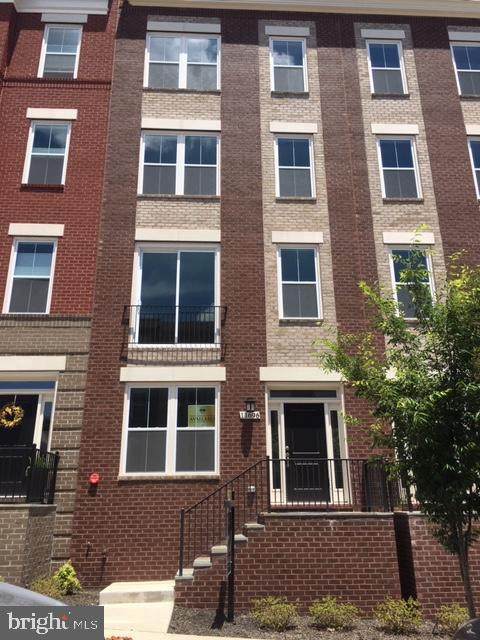 11694 Sunrise Square Place - Photo 1