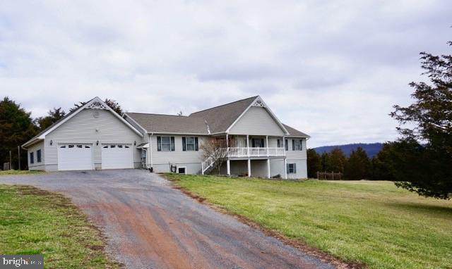 112 Monument Drive - Photo 1