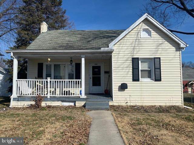 666 Eshelman Street - Photo 1