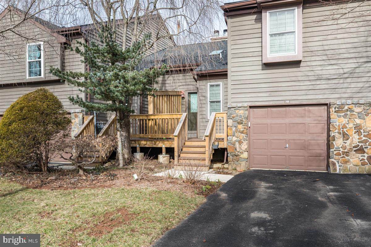 3 B Brookline Court - Photo 1