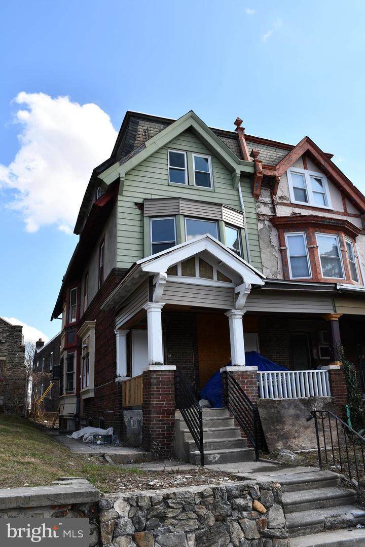4631 Broad Street - Photo 1
