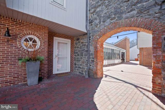 8 Rockland Falls Road - Photo 1