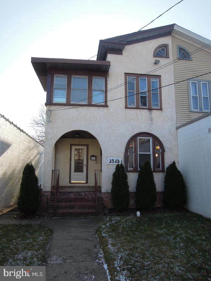 2525 Nottingham Way - Photo 1