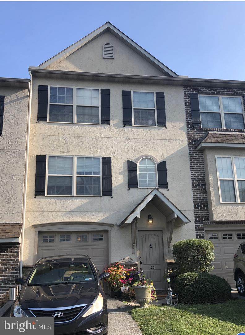 120 Valley Drive - Photo 1