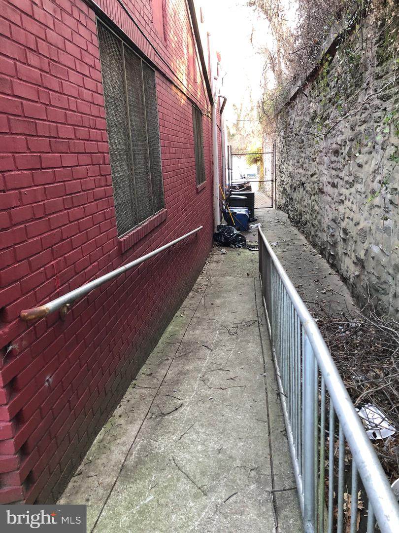 169 Fisher Avenue - Photo 1