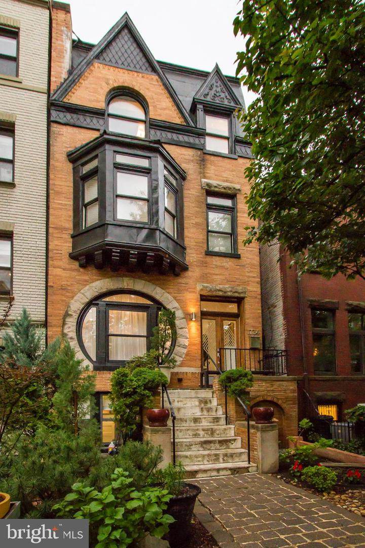 1734 17TH Street - Photo 1