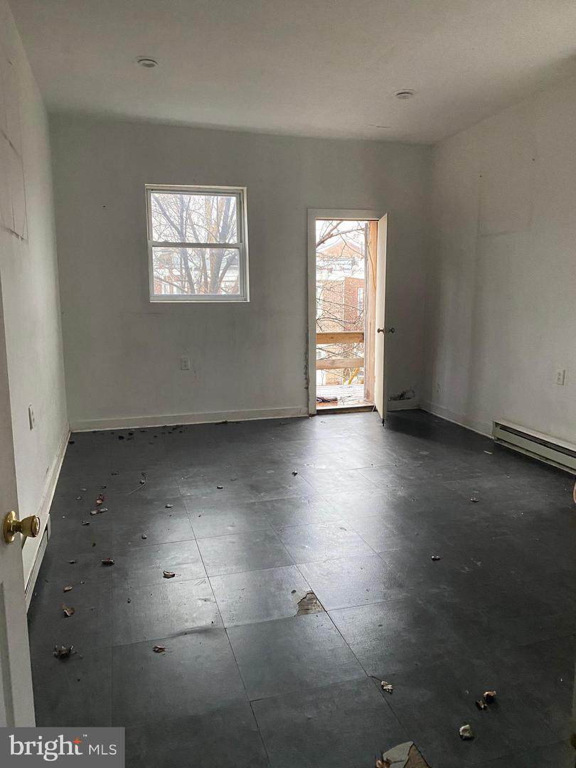6041 Catharine Street - Photo 1