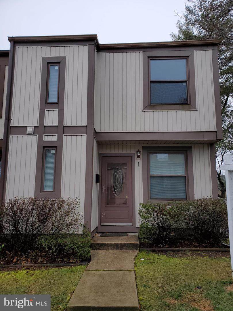 1 Helmsman Court - Photo 1