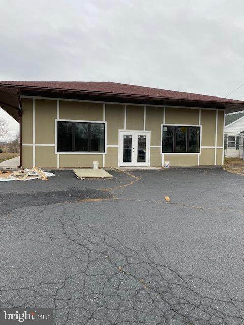 2674 Martinsburg Pike - Photo 1