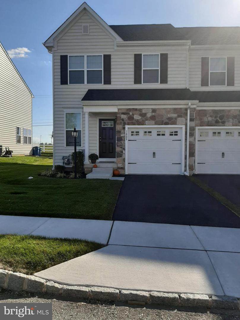 419 Cherry Blossom Lane - Photo 1