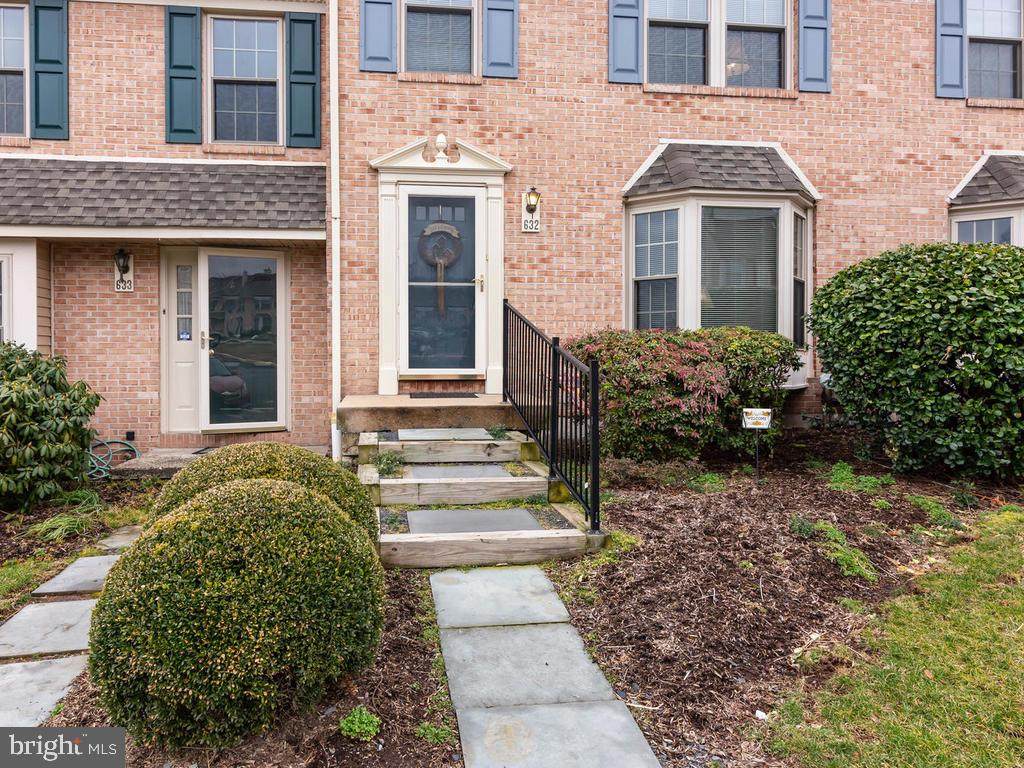 632 Maple Glen Circle - Photo 1