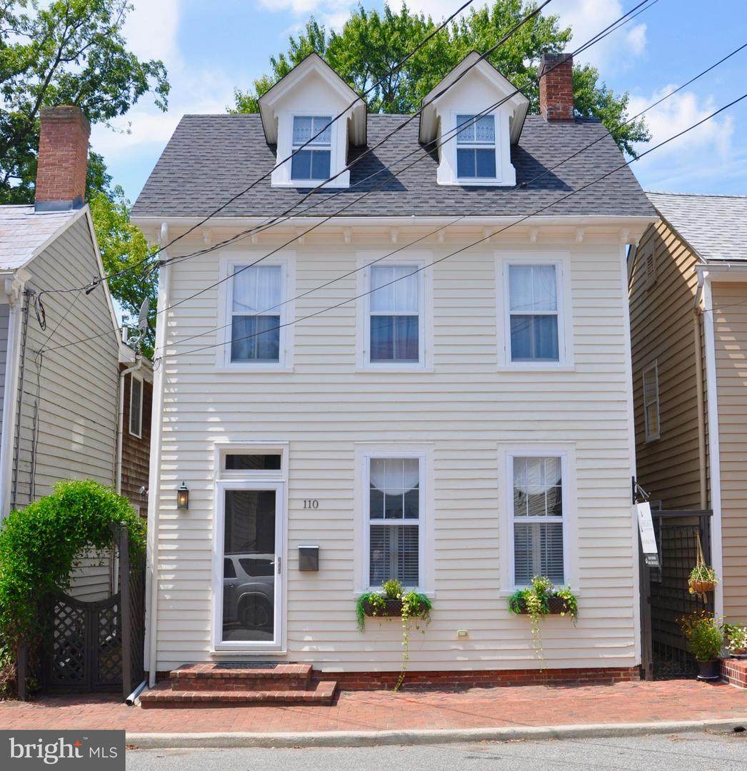 110 Kent Street - Photo 1