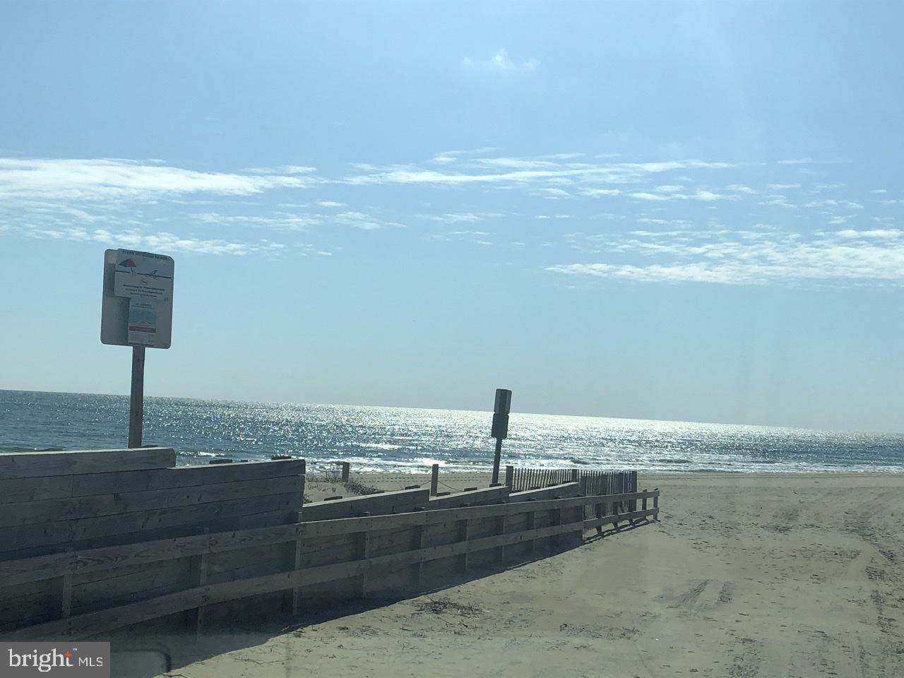 10 40TH Street - Photo 1