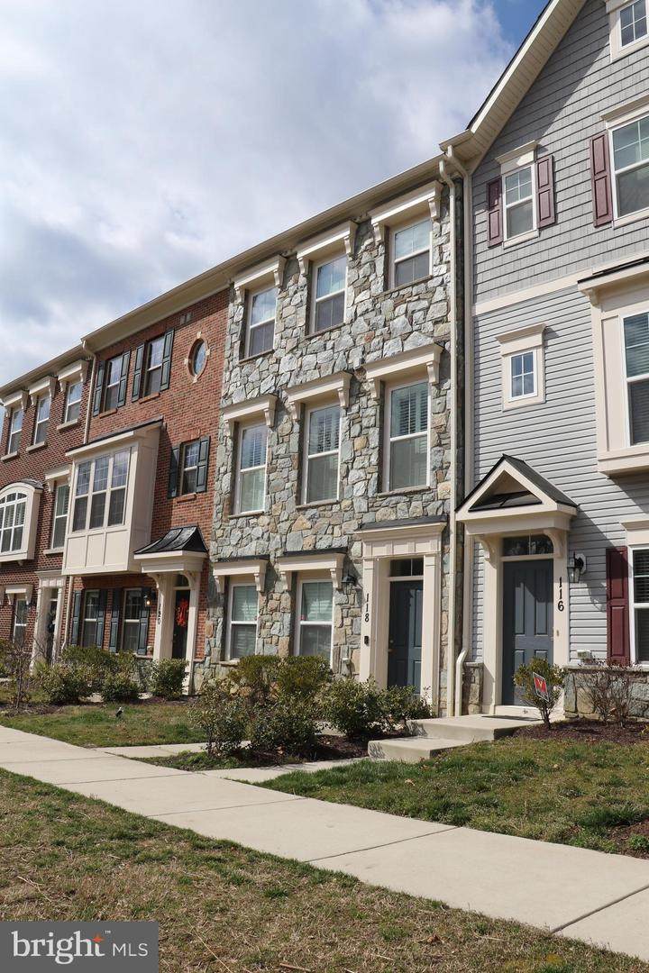 118 Vanguard Lane - Photo 1