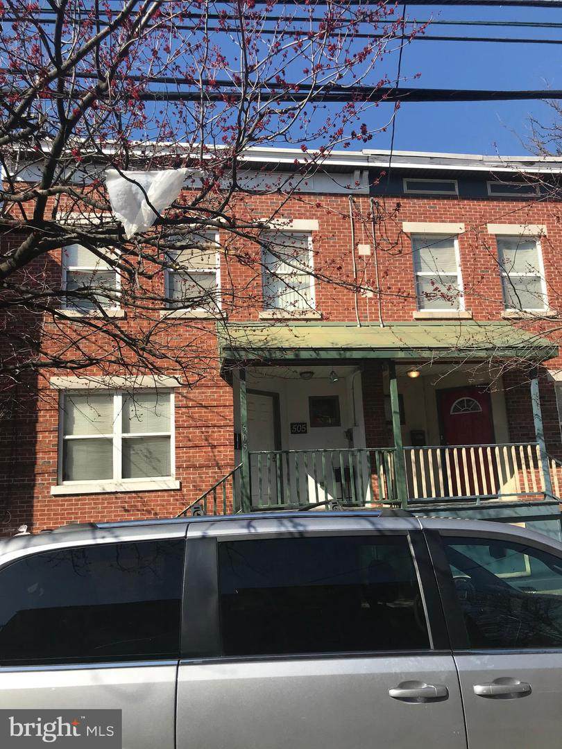 505 6TH Street - Photo 1