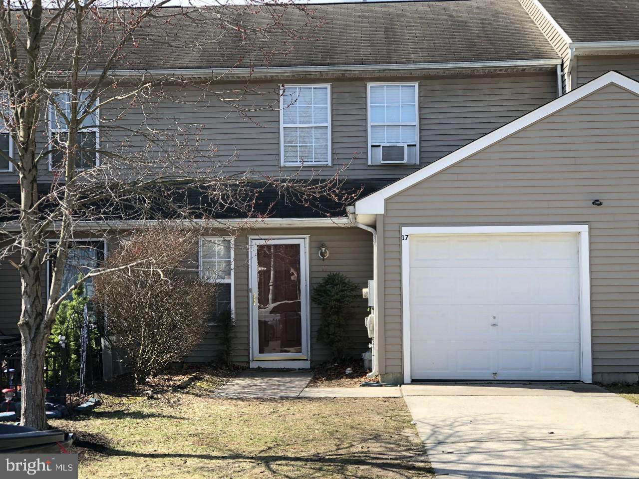 17 Meadowood Lane - Photo 1