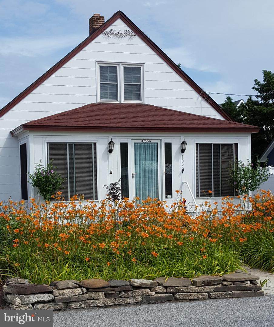 37556 Atlantic Avenue - Photo 1