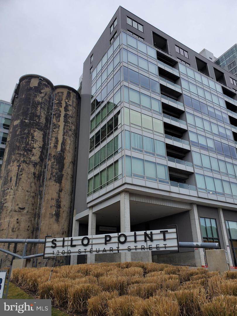 1200 Steuart Street - Photo 1
