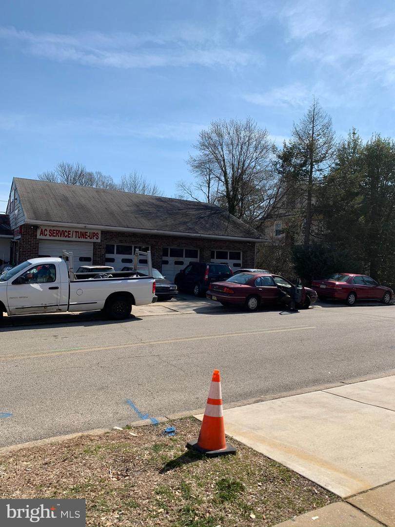 8816 West Chester Pike Pike - Photo 1