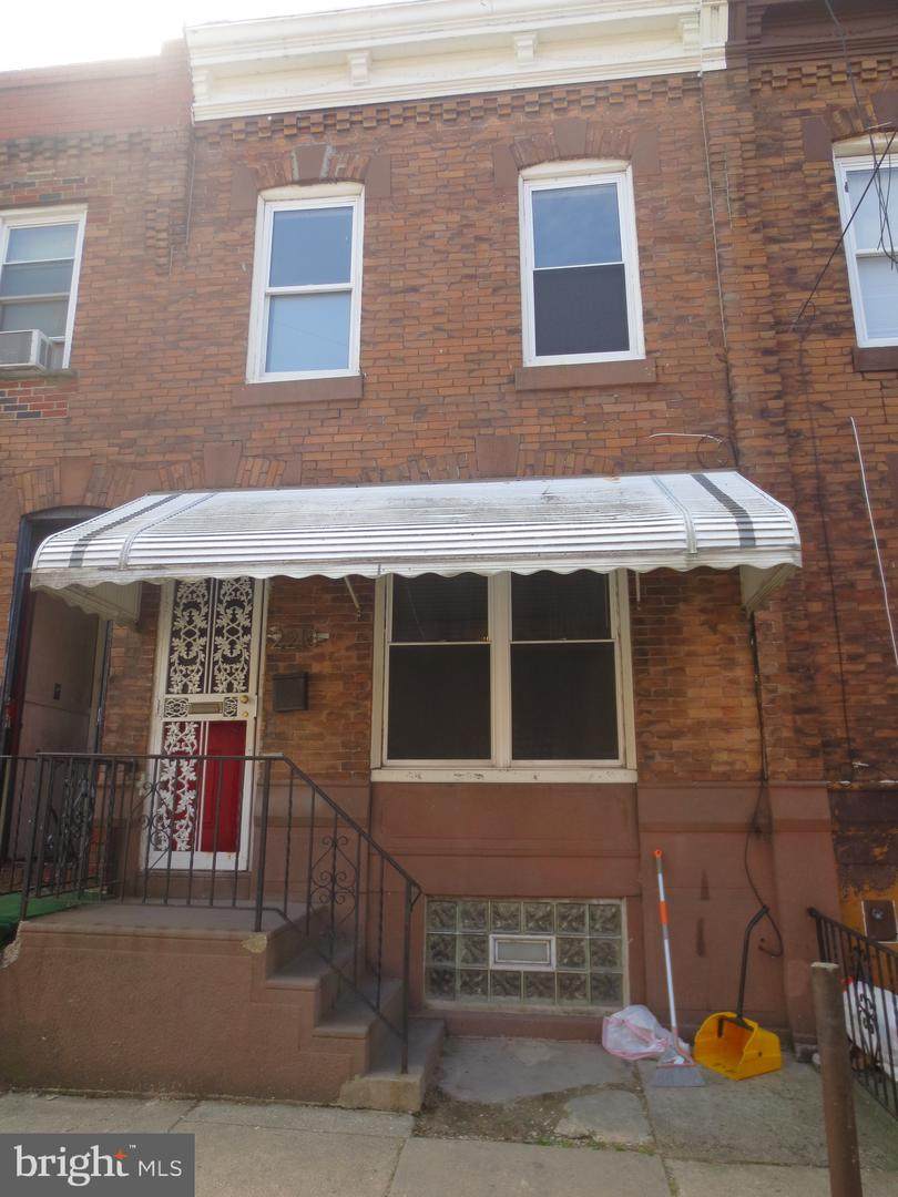 2210 Sigel Street - Photo 1