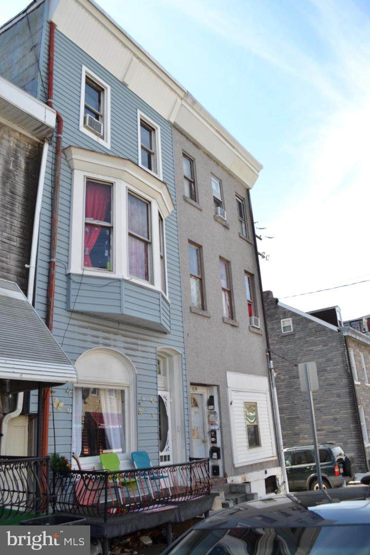 1026 Chestnut Street - Photo 1