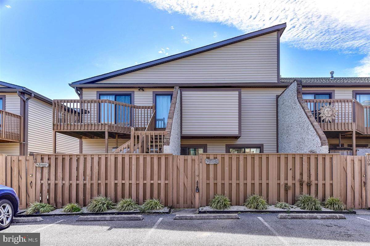 105 120TH Street - Photo 1