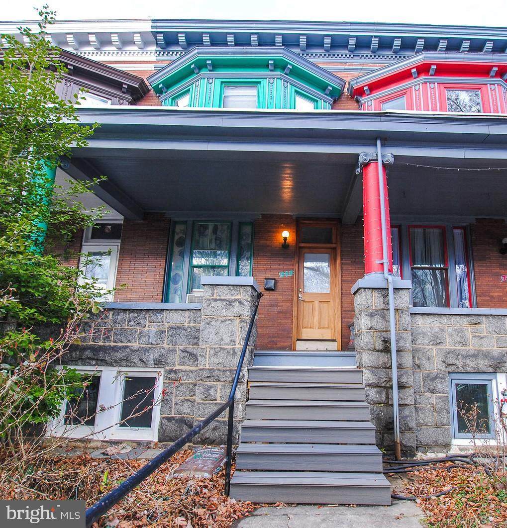 312 33RD Street - Photo 1