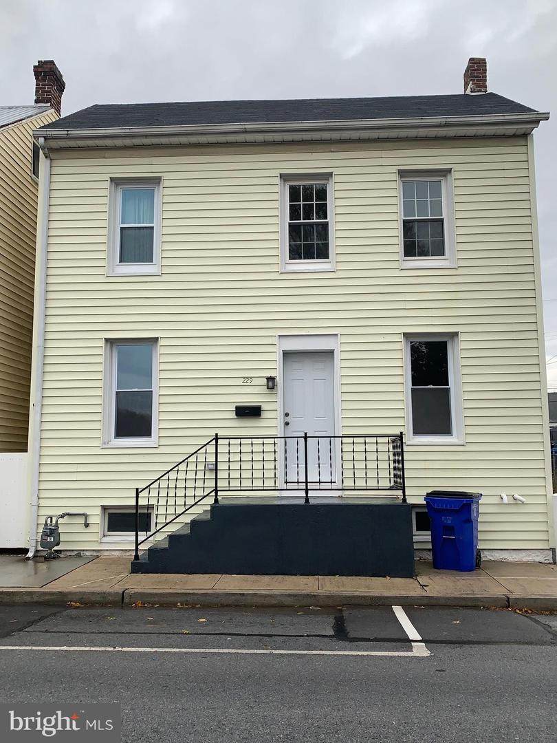 229 Norway Avenue - Photo 1 229 Norway Avenue - Photo 1