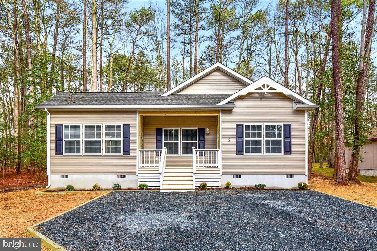 15 Camelot Circle - Photo 1