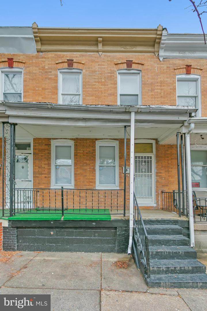 1227 Carey Street - Photo 1
