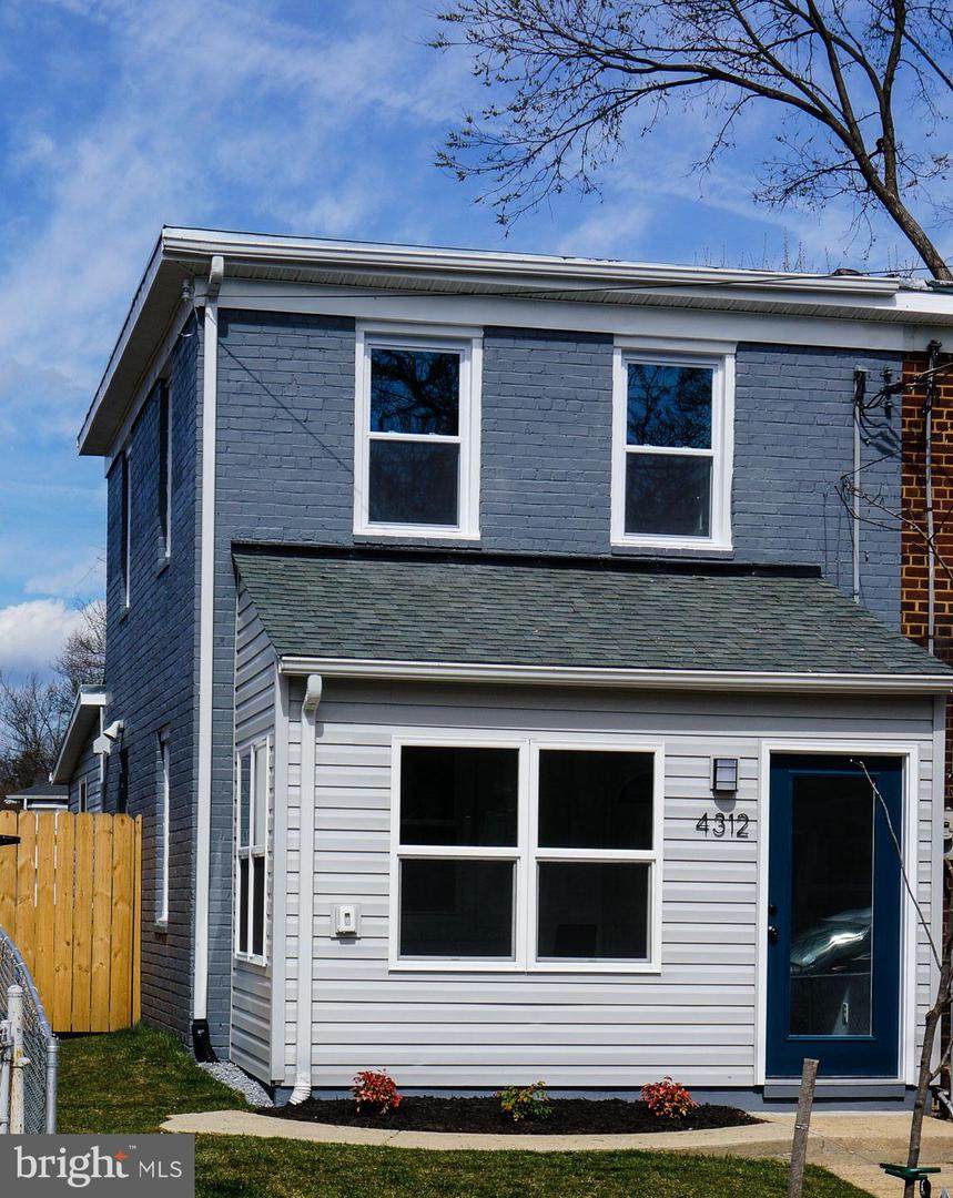 4312 Polk Street - Photo 1