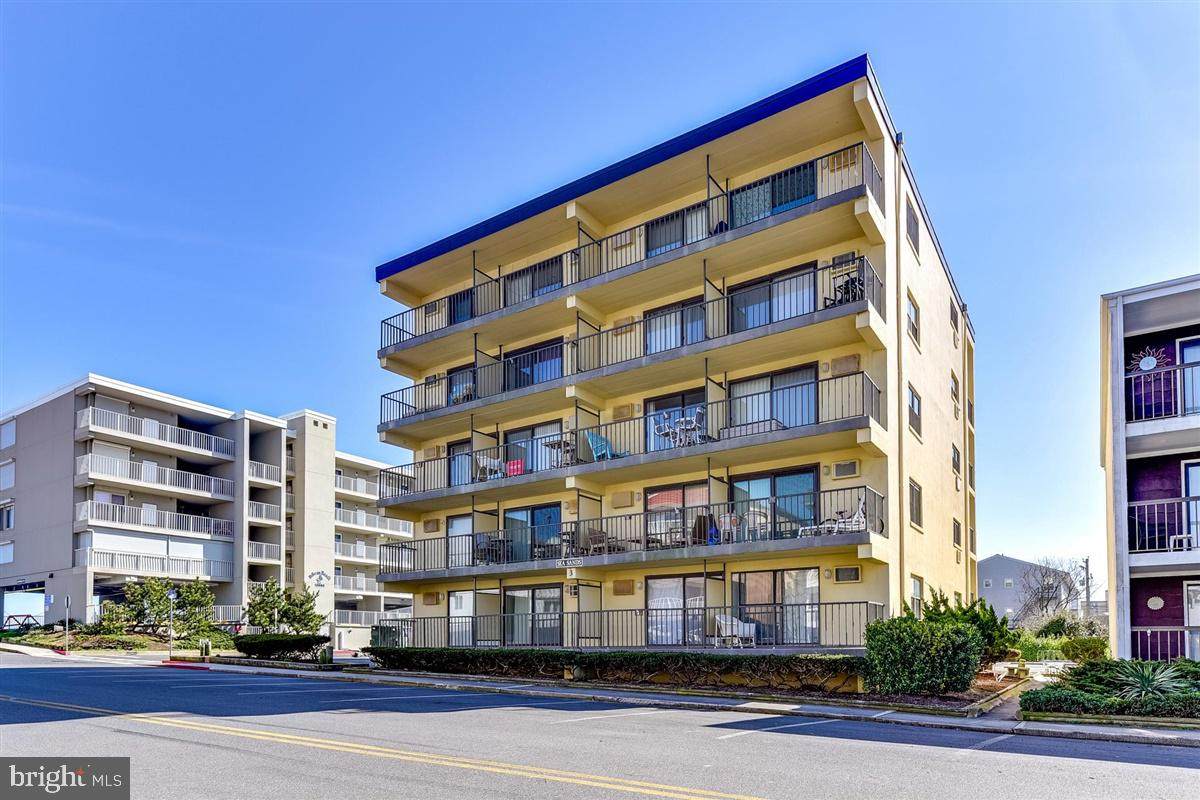 3 140TH Street - Photo 1