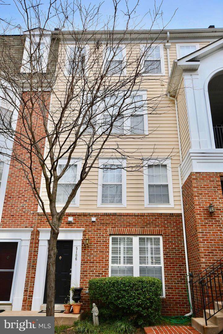 5106 English Terrace - Photo 1