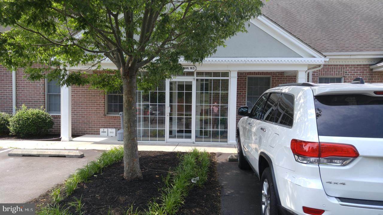 522 Cynwood Drive - Photo 1