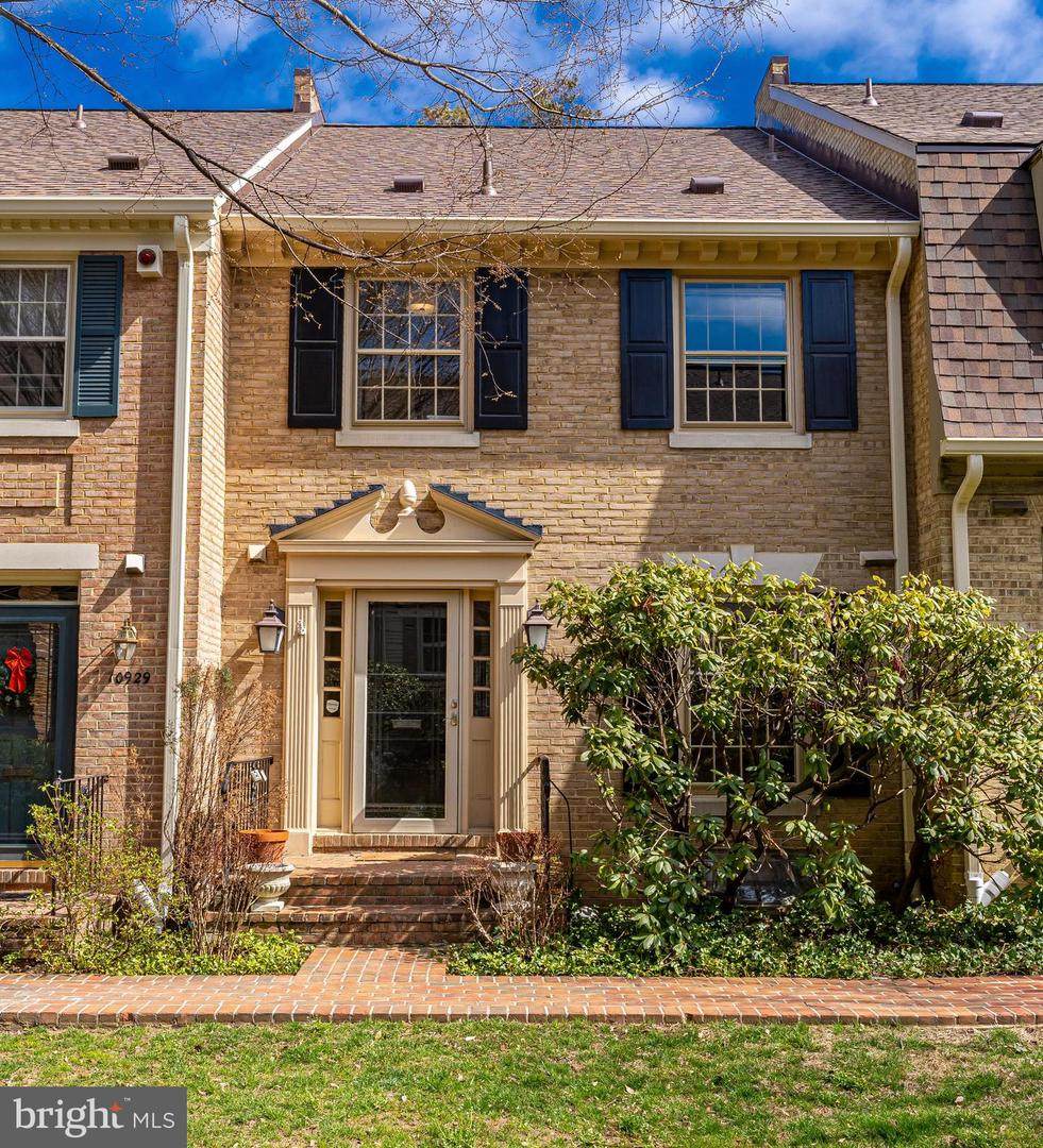 10927 Wickshire Way - Photo 1