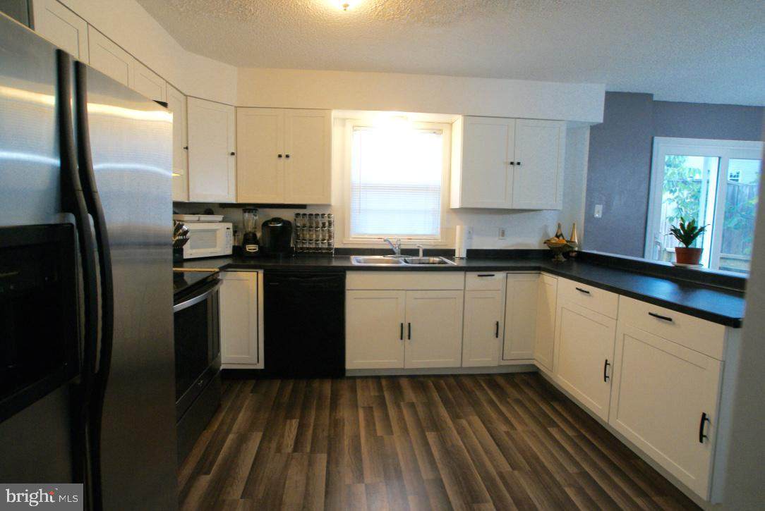 107 Emily Lane - Photo 1