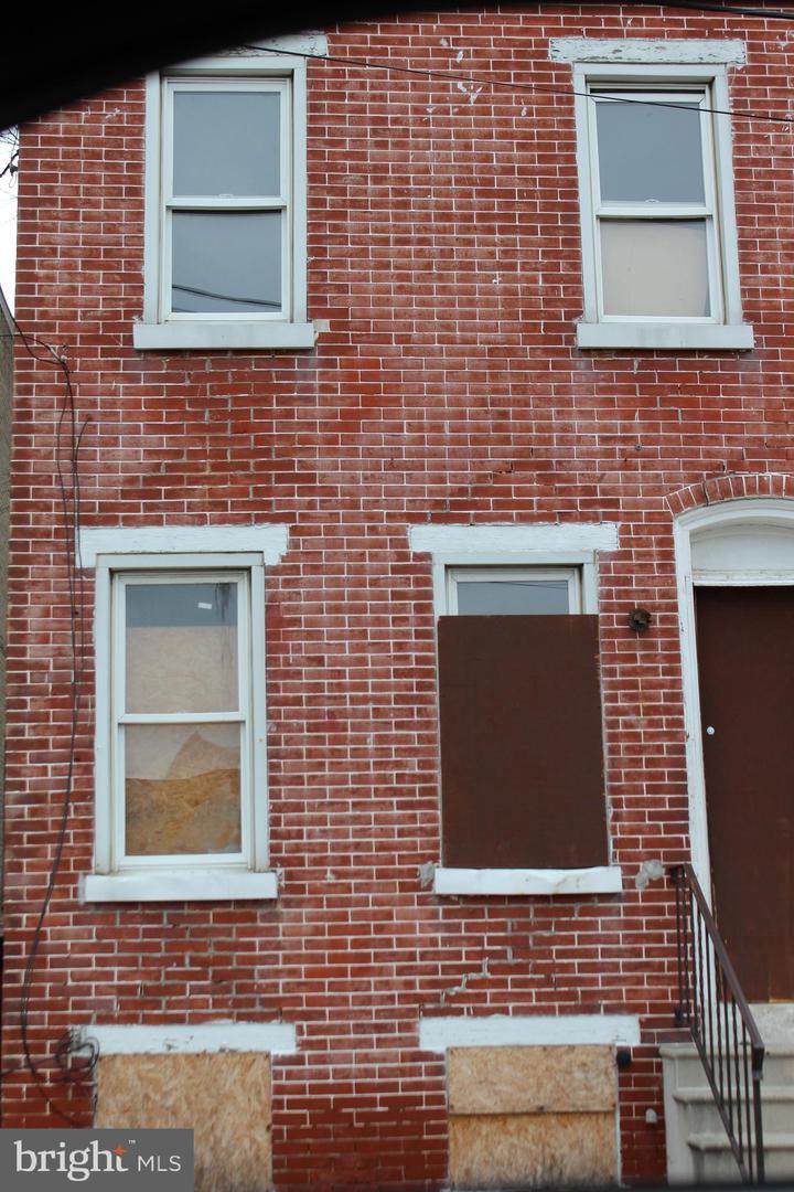 3 22ND Street - Photo 1