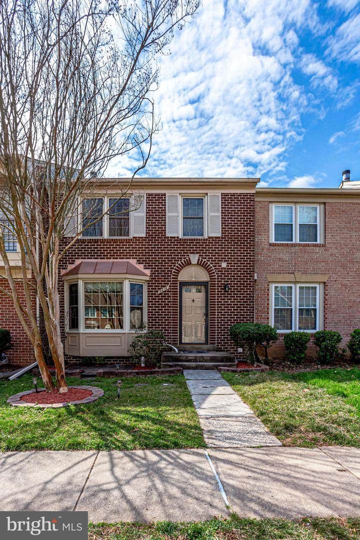 5616 Castlebury Court - Photo 1