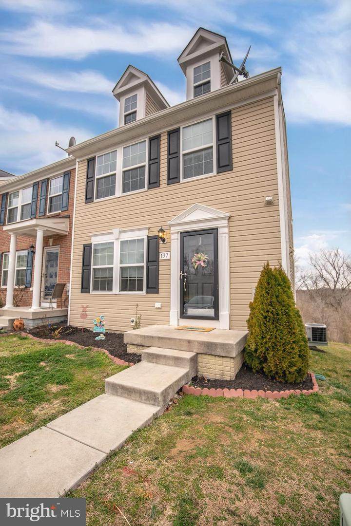 137 Carnegie Links Drive - Photo 1