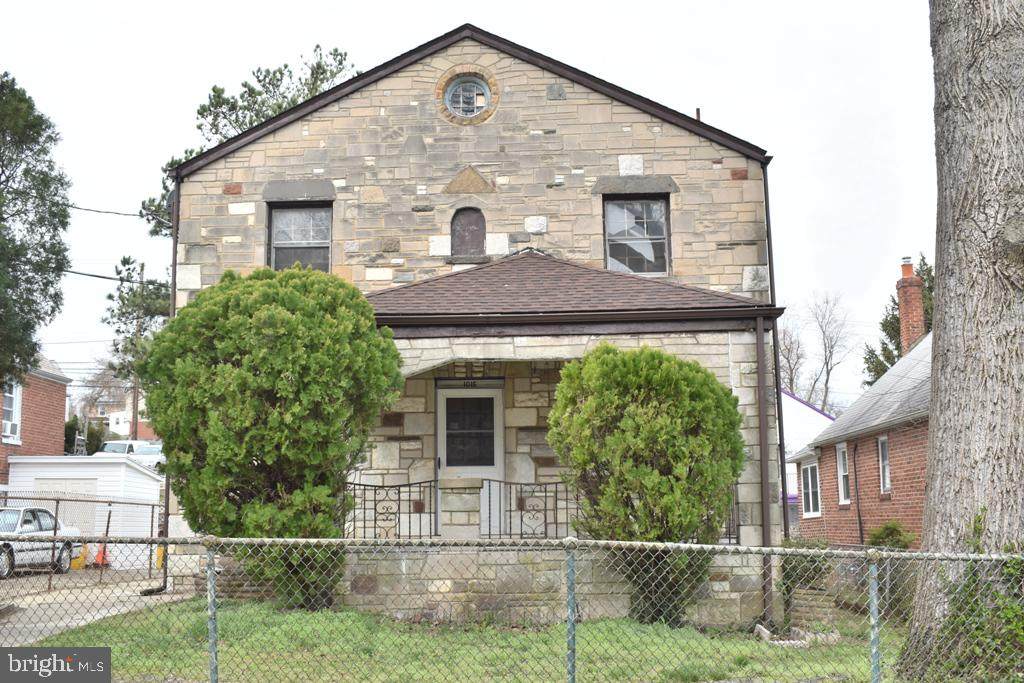 1015 Mentor Avenue - Photo 1