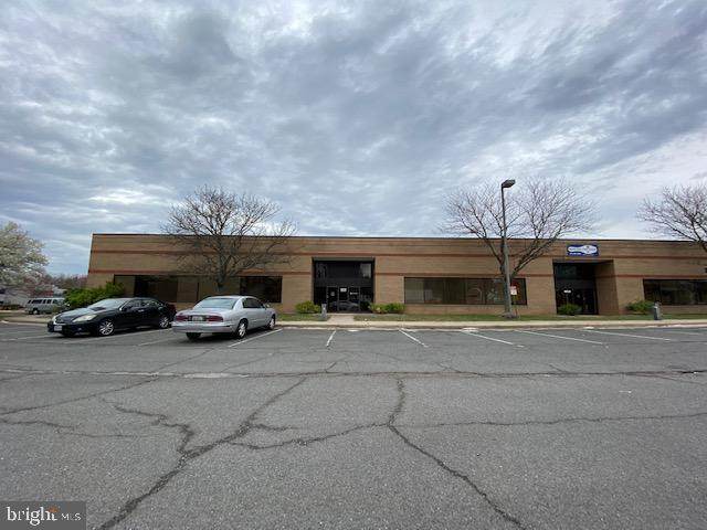 10501 Battleview Parkway - Photo 1
