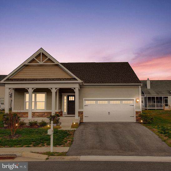 602 Maidstone Court - Photo 1