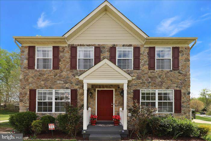 9916 Hummingbird Lane - Photo 1