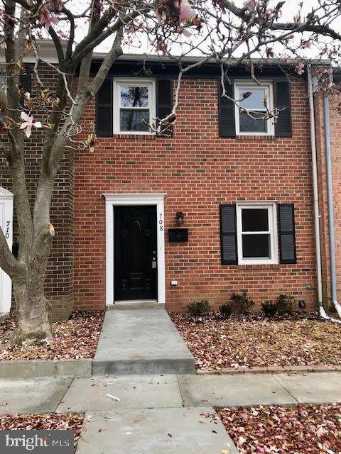 708 Olde Greenwich Circle - Photo 1